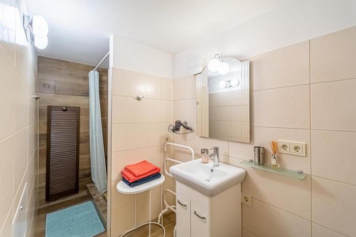 Old Town Apartment With A Separate Entrance Kaunas Kültér fotó